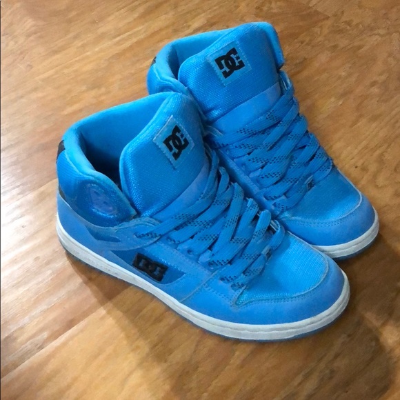 womens dc skate shoes